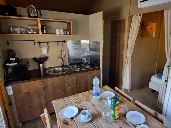 Premium lodge tent 9