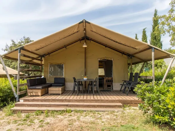 Premium lodge tent 1