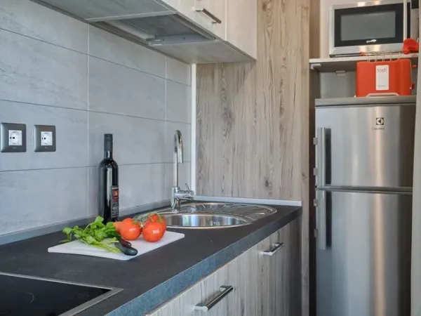 The Roan Premium Zone kitchen.