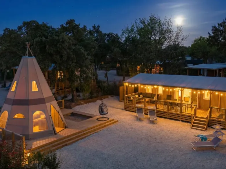 The Roan Supreme Deluxe Family Lounge Premium Zone.