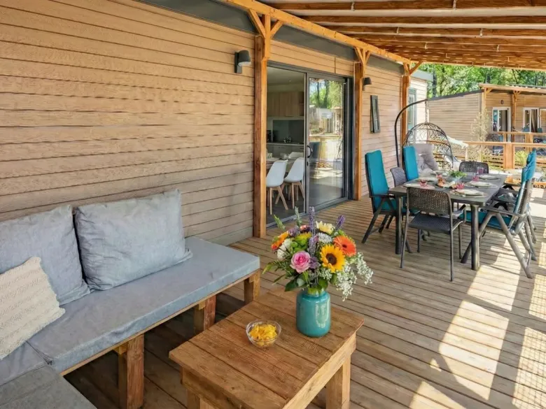 The Roan Supreme Plus Lounge veranda is fully covered and features large lounge sofa.