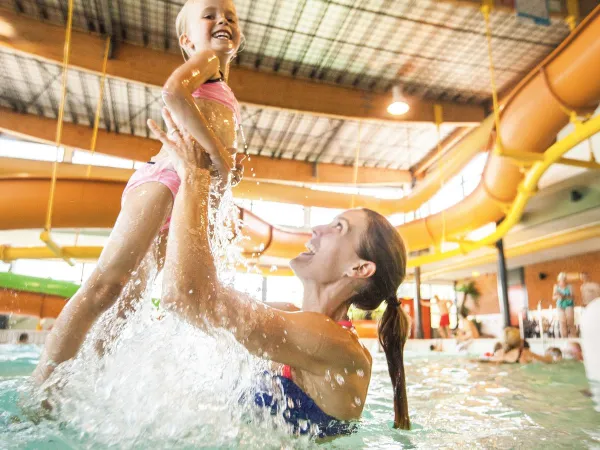 Swimming in the indoor pool at Roan camping De Schatberg.