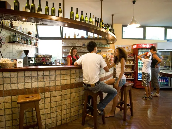 A bar at Roan campsite I Pini.