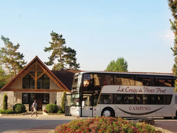 Bus transportation at Roan camping du Vieux Pont.