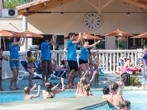 Pool animation at Roan camping La Grand Terre.