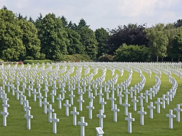 Colleville-sur-Mer cemetery near Roan camping La Vallée.