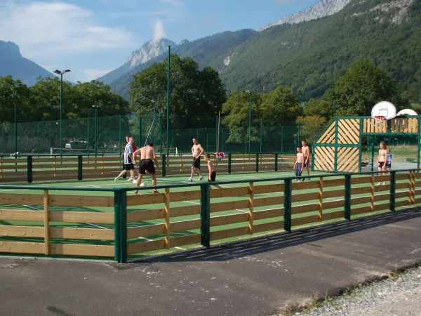 Play soccer on the multisport field at Roan camping L'Ideal.