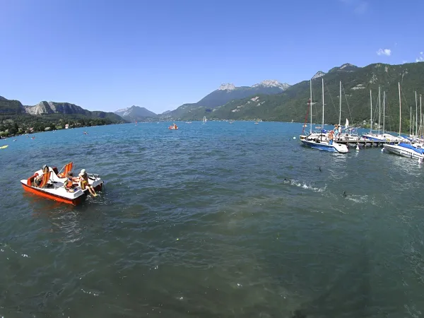 Lake Annecy near Roan camping L'Ideal.