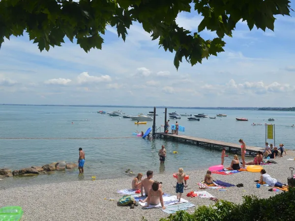 Mood picture beach at Roan camping Piantelle.