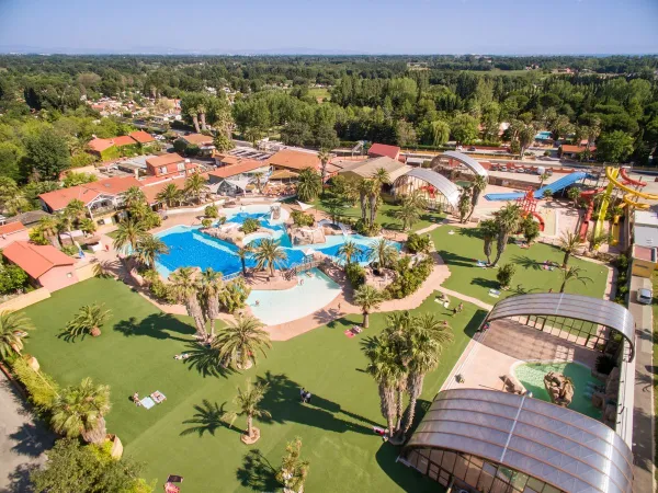 Overview of Roan camping La Sirène's water park.