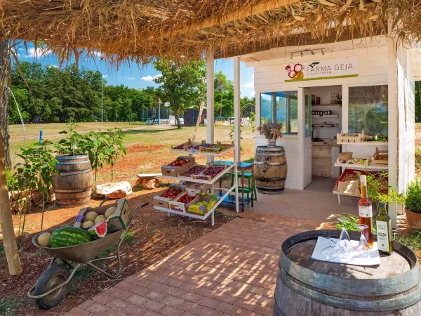 Organic shop at Roan camping Park Umag.