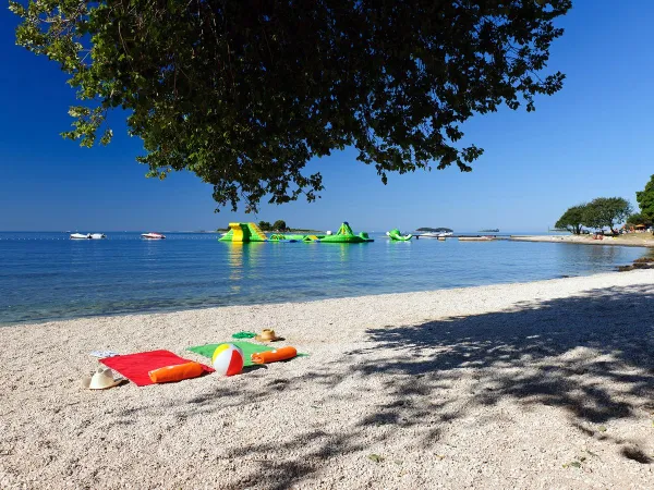 The beach at Roan camping Polari.