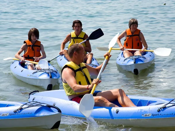 Canoeing at Roan camping Cisano San Vito.