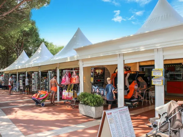 Souvenir stores at Roan camping Sant Angelo.