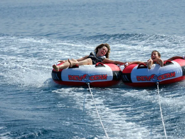 Water activity at Roan camping Vestar.