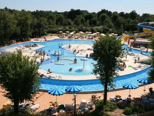 Overview pool at Roan campsite Villaggio Turistico.