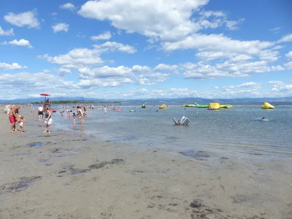 Overview of the beach at Roan camping Turistico.