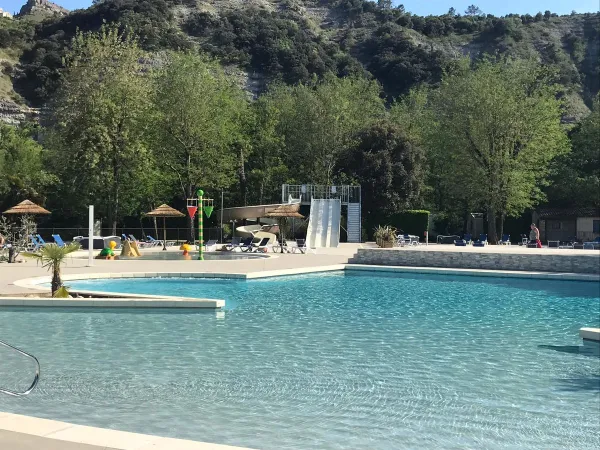 Swimming pool with slides at Roan camping La Grand Terre.