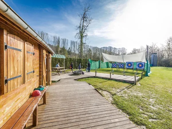 Archery at Roan camping du Vieux Pont.