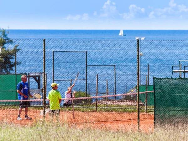 Play tennis at Roan camping Park Umag.