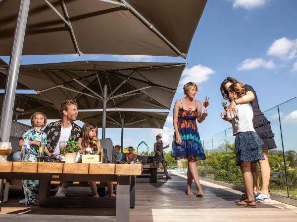 The lounge terrace of the restaurant at Roan camping De Schatberg.