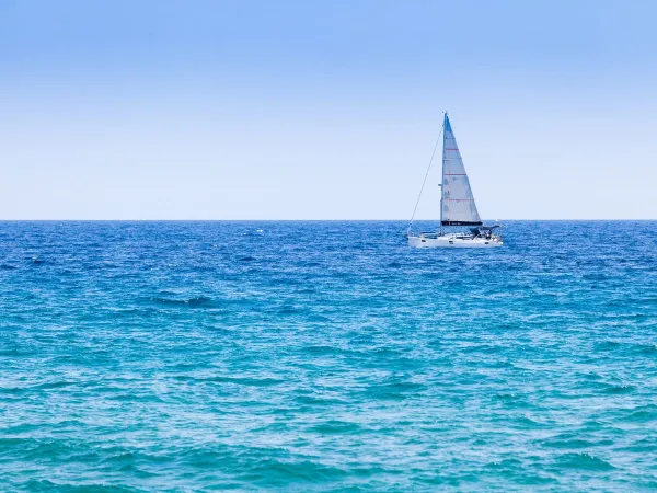 Sailing near Roan camping Bella Terra.