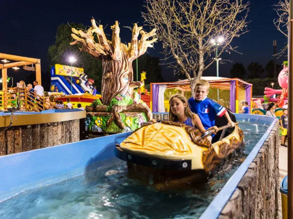 Attraction in the mini amusement park at Roan camping Pra'delle Torri.