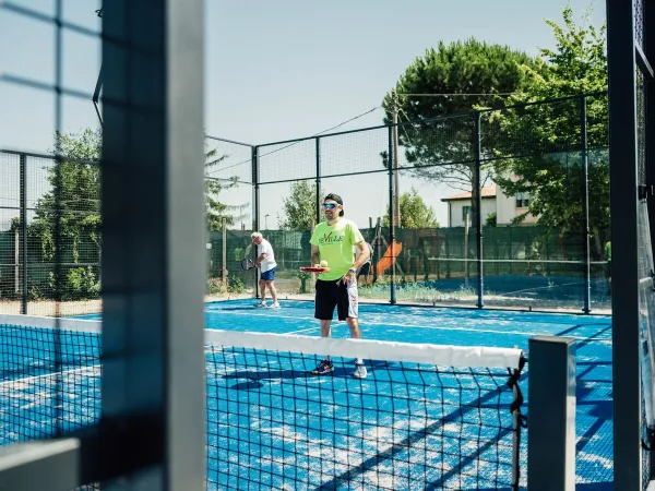 Padel at Roan camping Mediterraneo.