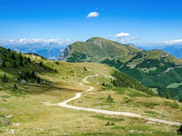 Magnificent views of the Monte Baldo near Roan Camping Butterfly.