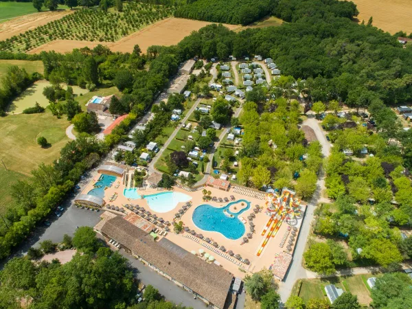 Aerial view of the Roan campsite Château de Fonrives.