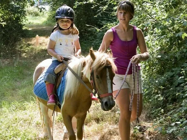 Pony riding at Roan campsite Domaine de la Brèche.