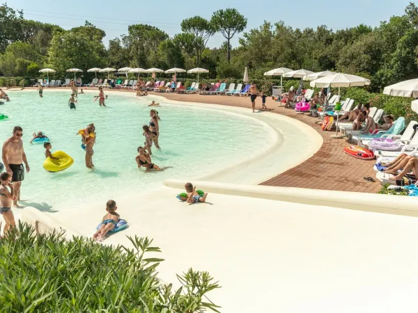 The lagoon pool at Roan camping hu Montescudaio village.