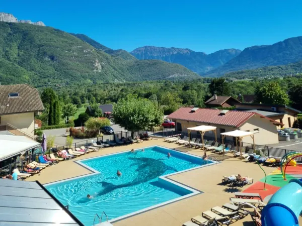 The main pool of Roan camping L'Ideal.