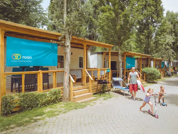 Premium Lounge mobile homes street at Roan camping hu Altomincio village.