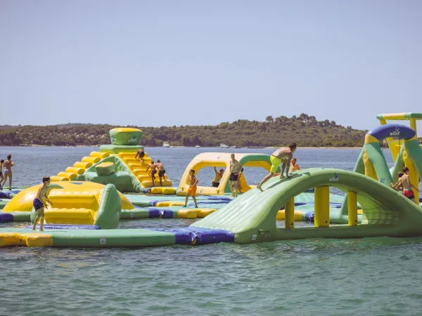 Water play cushions at Roan camping Valkanela.