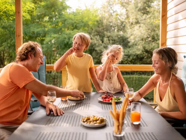 Family drinks at a luxury Roan accommodation.