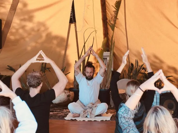 Yoga class at Roan camping El Garrofer.