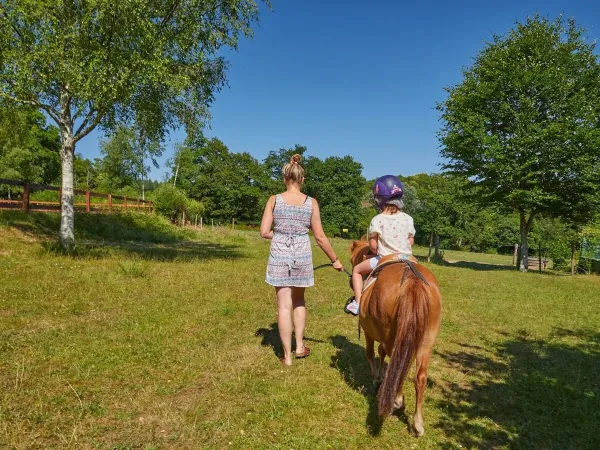 Horseback riding at Roan camping Le Ty Nadan.