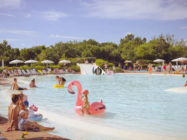 Lagoon pool at Roan camping hu Montescudaio village.