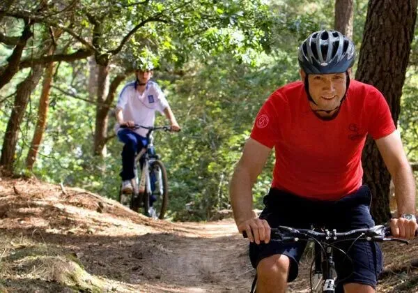 Mountain biking in the Loonse and Drunense Dunes at Roan camping Marvilla Parks Kaatsheuvel.