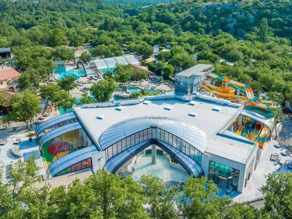 Overview of swimming pools Roan camping Le Ranc Davaine.