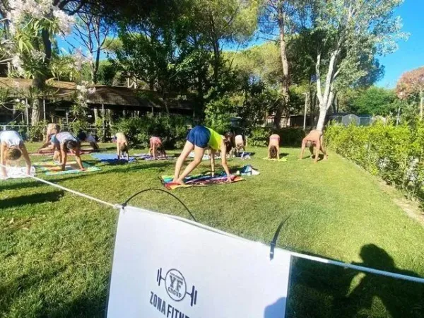 Yoga at Roan camping Del Forte.