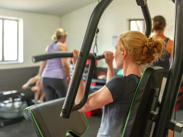 Fitness room at Roan camping Château de Fonrives.