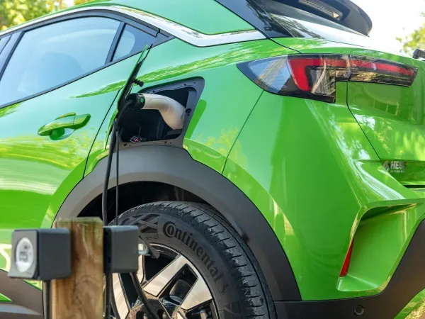 Car charge at Roan camping Château de Fonrives.