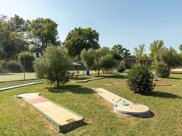 Miniature golf at Roan camping Château de Fonrives.
