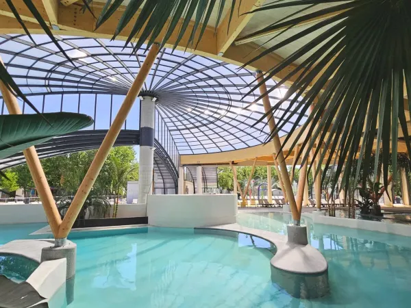 Indoor pool at Roan camping Le Ranc Davaine.