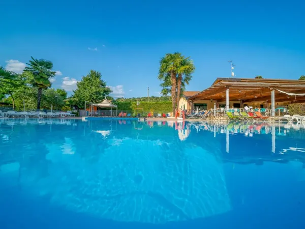 The swimming pool at Roan campsite Okay Lido.