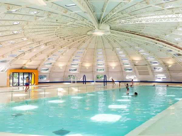 Sprayers in the indoor pool at Roan camping hu Birkelt village.