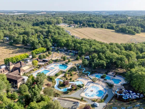Aerial view of the swimming pool at Roan camping Saint Avit Loiris.