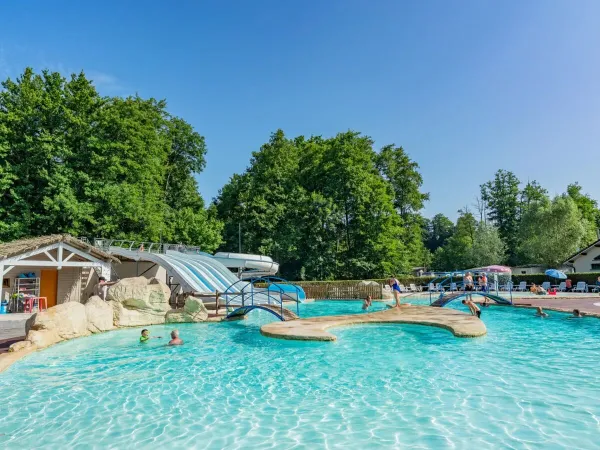 Swimming pool at Roan camping de Bonnal.
